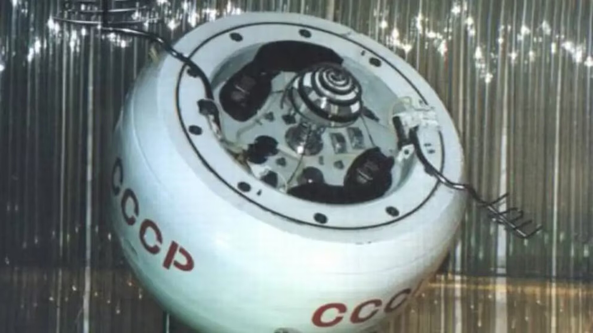 La sonda Kosmos 482, lanzada por la Unión Soviética en 1972, regresa a la Tierra en una reentrada incierta, con zonas de impacto que abarcan desde Londres hasta Pekín.  Imagen tomada de Infobae.