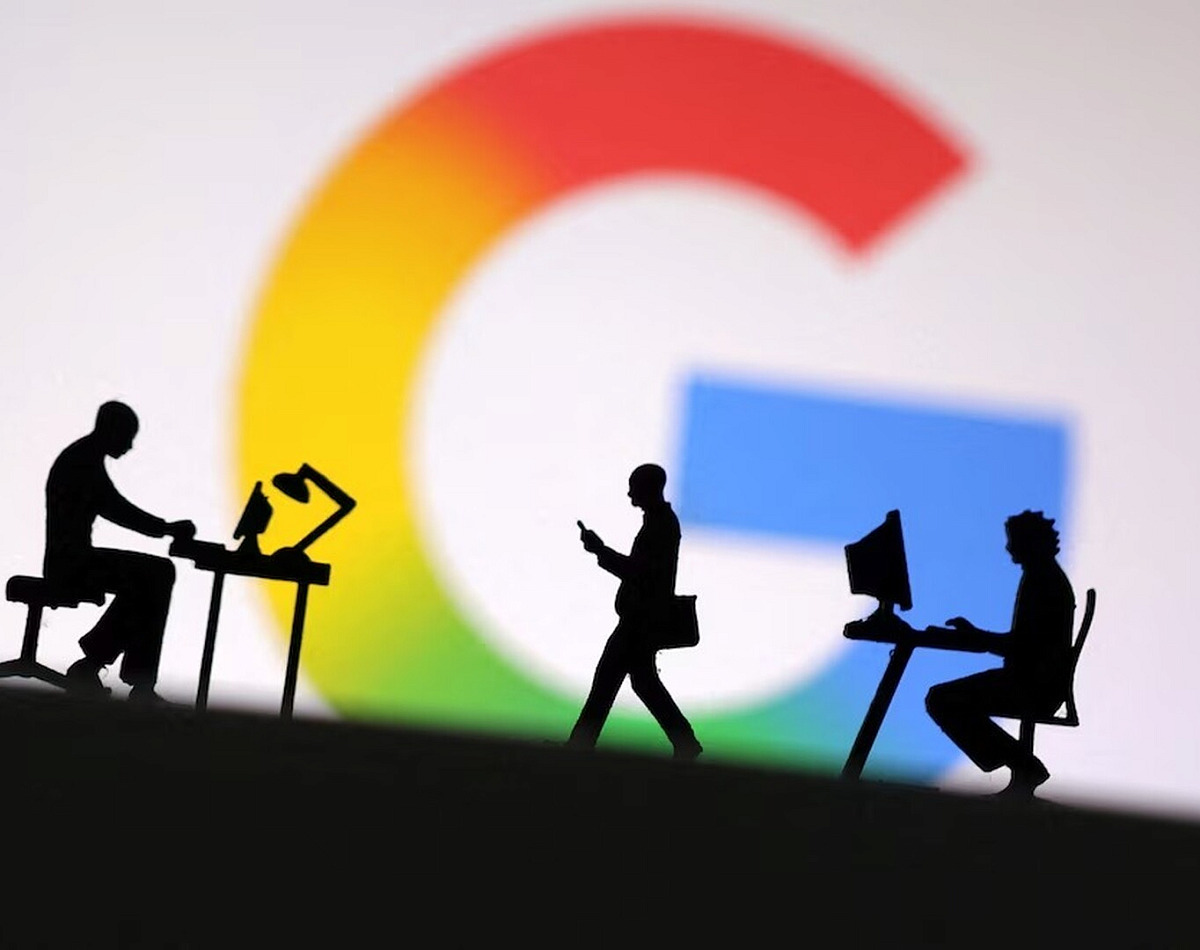 La función reproduce la voz del hablante con tono, pausas y estilo originales, facilitando interacciones naturales entre personas que no comparten el mismo idioma, tanto en entornos laborales como educativos.  Imagen tomada de Infobae.