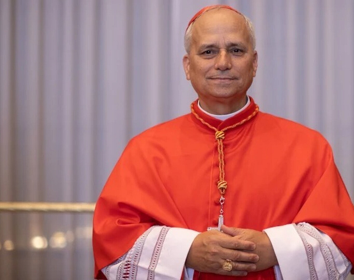 León XIV cenó con los cardenales en Santa Marta.  Imagen tomada de Aciprensa.